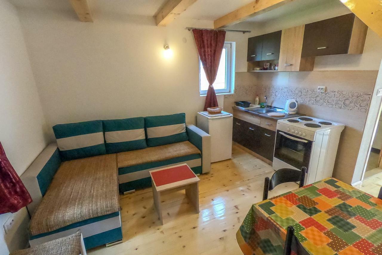 Small Montenegro Жабляк Экстерьер фото